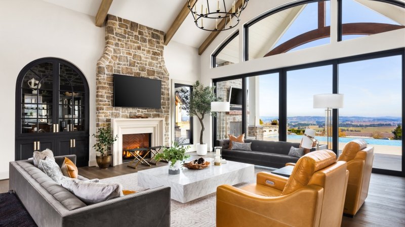 Shades That Highlight Architecture: Windows as a Design Focal Point