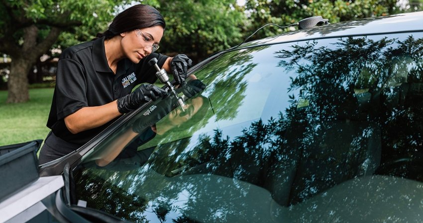 How Weather Affects Auto Glass: What Every Driver Should Know